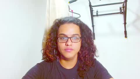 Diana online show from February 2025 06:01:02 PM