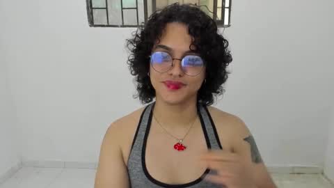 Diana online show from November 2025 06:30:02 PM