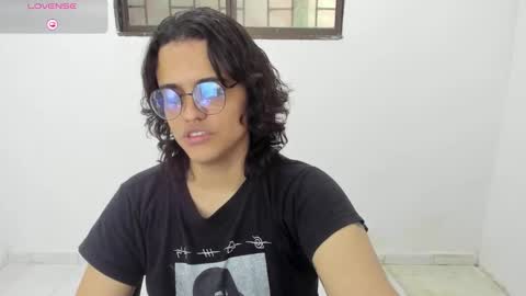 Diana online show from December 2025 07:20:01 PM