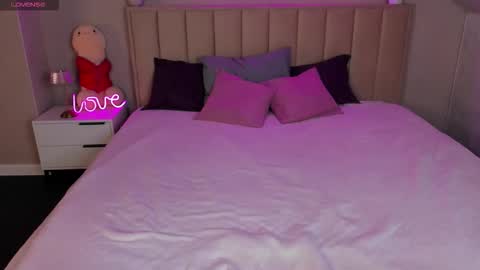 Ella online show from March 2026 10:20:01 AM