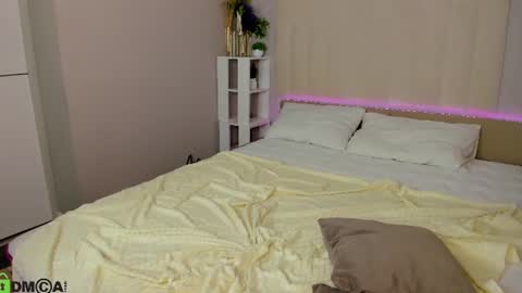 Snapshot of ella_butler chatting on July 2026 07:23:02 AM Ella online show from July 2026 07:23:02 AM