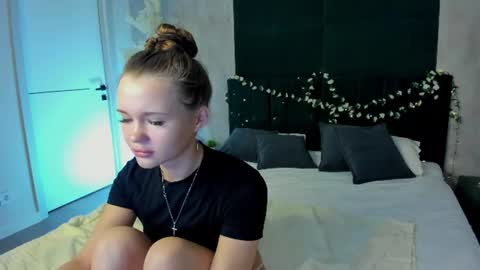 Snapshot of ella_butler chatting on July 2026 09:35:01 AM Ella online show from July 2026 09:35:01 AM