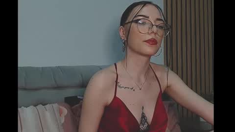 Chloe online show from December 2025 11:44:02 PM