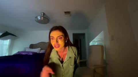 ella_ella_ella_ay online show from October 2025 12:08:02 AM