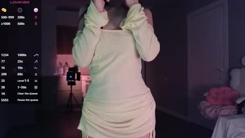 Lee online show from September 2025 02:26:01 AM