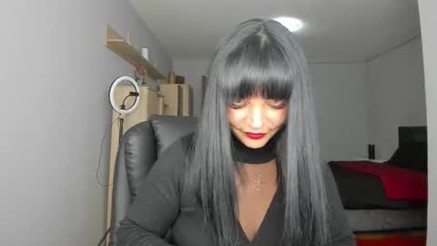 Ella online show from September 2025 04:23:02 PM