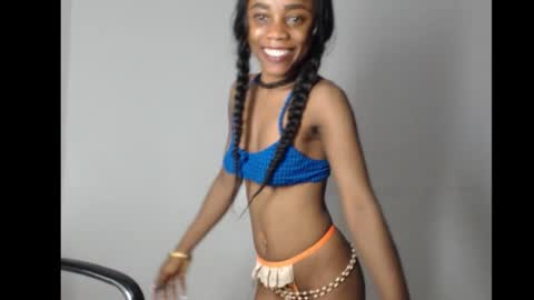 ella online show from December 2025 05:15:02 AM