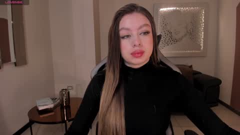 EllaClark online show from January 2025 11:04:02 AM