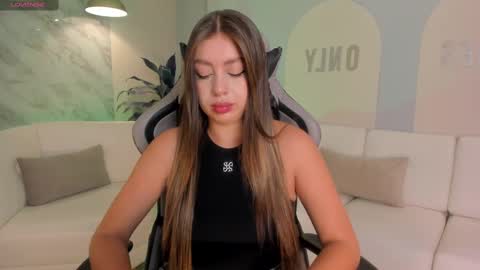 EllaClark online show from March 2025 06:26:02 PM