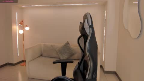 EllaClark online show from September 2025 07:04:02 PM