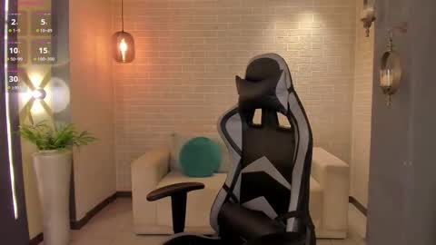 EllaClark online show from October 2025 05:54:02 PM