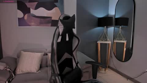 EllaClark online show from November 2025 07:16:02 PM