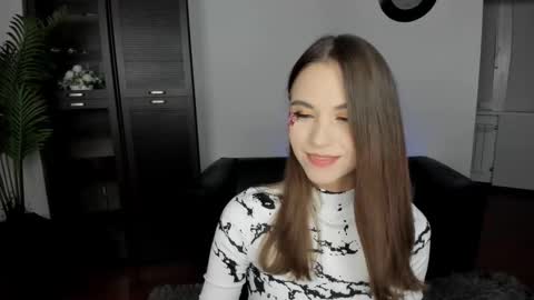 ellacurtis online show from October 2025 06:06:01 PM