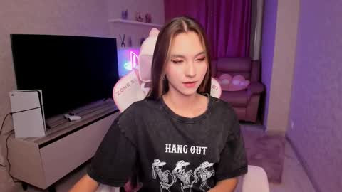 ellacurtis online show from March 2026 06:15:02 PM