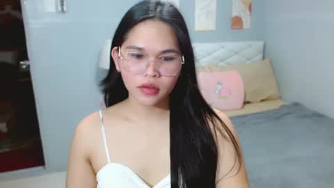 Snapshot of ellaford chatting on July 2026 12:17:01 AM EllaFord online show from July 2026 12:17:01 AM