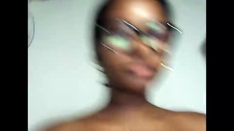 ellah245 online show from March 2026 09:31:02 PM