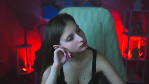 Snapshot of ellahorton chatting on December 2024 12:49:01 PM Ella online show from December 2024 12:49:01 PM