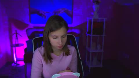 Snapshot of ellahorton chatting on November 2025 08:35:02 AM Ella online show from November 2025 08:35:02 AM