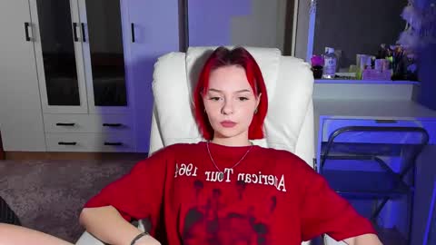 Snapshot of ellales chatting on October 2025 09:53:01 AM ellales online show from October 2025 09:53:01 AM