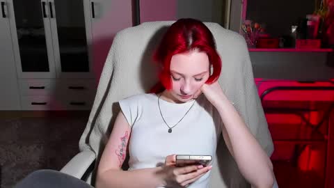 Snapshot of ellales chatting on May 2026 02:44:02 PM ellales online show from May 2026 02:44:02 PM