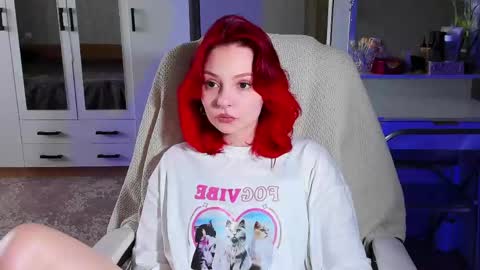 Snapshot of ellales chatting on May 2026 09:48:01 AM ellales online show from May 2026 09:48:01 AM