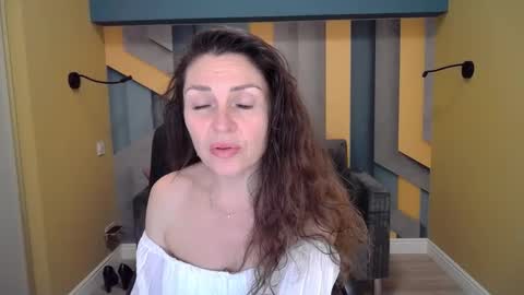 EllaLongs online show from January 2025 12:31:02 PM