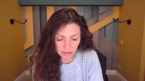 Snapshot of ellalongs chatting on May 2026 11:26:01 AM EllaLongs online show from May 2026 11:26:01 AM