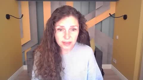 Snapshot of ellalongs chatting on May 2026 11:31:02 AM EllaLongs online show from May 2026 11:31:02 AM