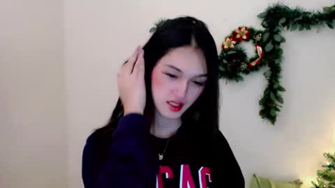 ELLA online show from September 2025 09:26:02 PM