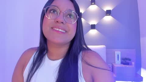 Ella online show from January 2025 04:50:01 AM