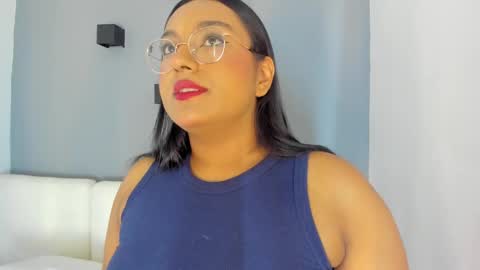 Ella online show from October 2025 12:04:02 PM