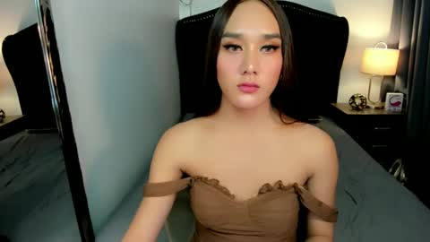 Snapshot of ellats_18 chatting on December 2024 05:52:02 AM Sophia online show from December 2024 05:52:02 AM