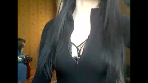 Snapshot of elle010843 chatting on February 2025 11:12:01 AM elle010843 online show from February 2025 11:12:01 AM