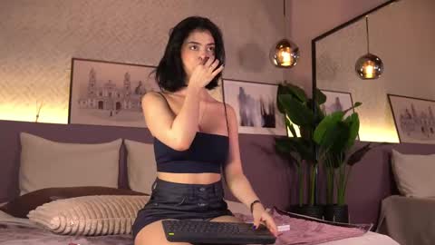 Elle Diane online show from February 2025 05:50:02 AM