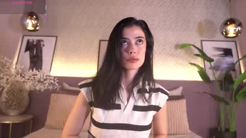 Snapshot of ellediane chatting on February 2026 10:15:01 PM Elle Diane online show from February 2026 10:15:01 PM