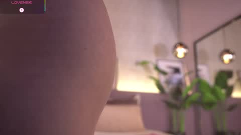 Snapshot of ellediane chatting on February 2026 10:38:02 PM Elle Diane online show from February 2026 10:38:02 PM