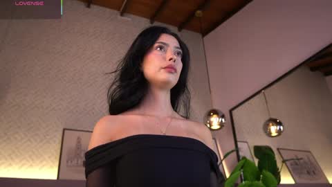 Snapshot of ellediane chatting on May 2026 11:54:02 PM Elle Diane online show from May 2026 11:54:02 PM