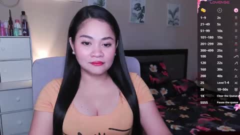 Snapshot of elleelle123 chatting on December 2024 01:53:01 AM Ann online show from December 2024 01:53:01 AM