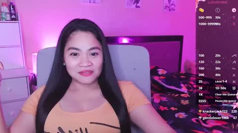 Snapshot of elleelle123 chatting on December 2024 04:48:02 AM Ann online show from December 2024 04:48:02 AM