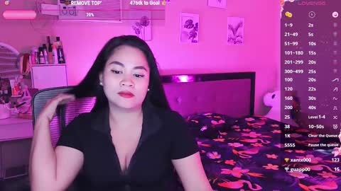 Snapshot of elleelle123 chatting on February 2025 09:21:02 AM Ann online show from February 2025 09:21:02 AM