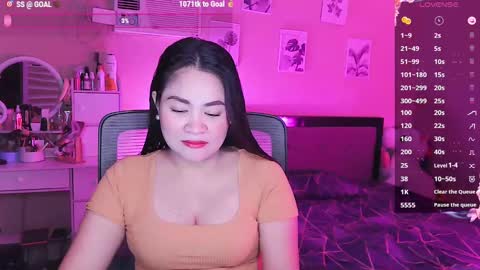 Snapshot of elleelle123 chatting on February 2025 02:36:02 AM Ann online show from February 2025 02:36:02 AM