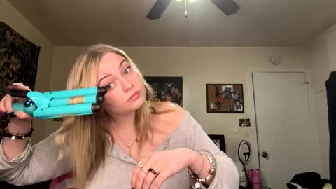 ellejess online show from March 2026 04:47:01 PM