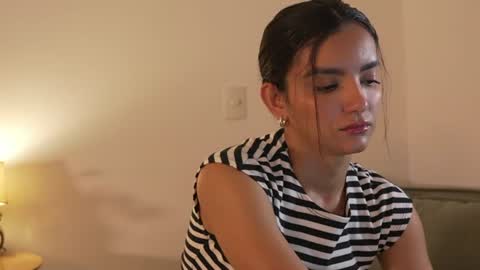 Snapshot of ellelure_ chatting on July 2026 12:24:01 AM Linda Restrepo online show from July 2026 12:24:01 AM