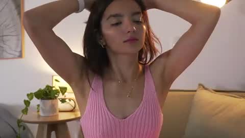 Snapshot of ellelure_ chatting on July 2026 08:55:01 PM Linda Restrepo online show from July 2026 08:55:01 PM