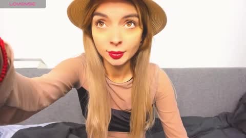 ellen_flow online show from December 2024 08:42:01 PM