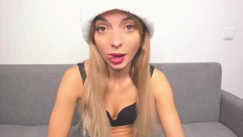 ellen_flow online show from January 2025 09:27:01 AM