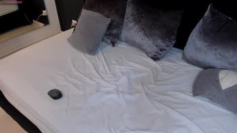 Snapshot of ellen_grace chatting on September 2025 09:01:02 AM Ellen online show from September 2025 09:01:02 AM