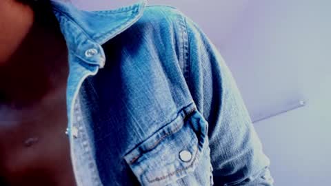 Snapshot of ellie_alves chatting on January 2025 12:27:01 PM Ellie online show from January 2025 12:27:01 PM