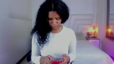 Snapshot of ellie_alves chatting on February 2025 12:27:02 PM Ellie online show from February 2025 12:27:02 PM