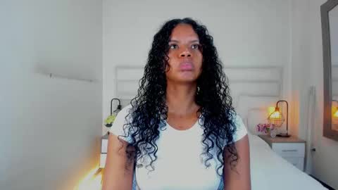 Snapshot of ellie_alves chatting on February 2025 01:11:02 PM Ellie online show from February 2025 01:11:02 PM